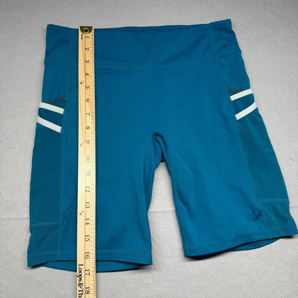 Fabletics Women's Activewear Biker shorts Size M